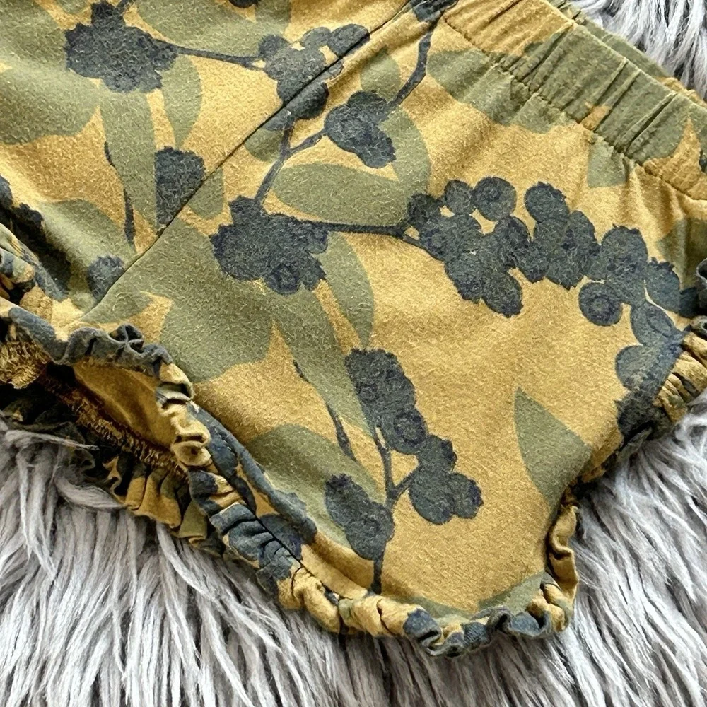 Kate Quinn Girls Bamboo Camouflage Berry Print Ruffle Shorties Size 2T‎